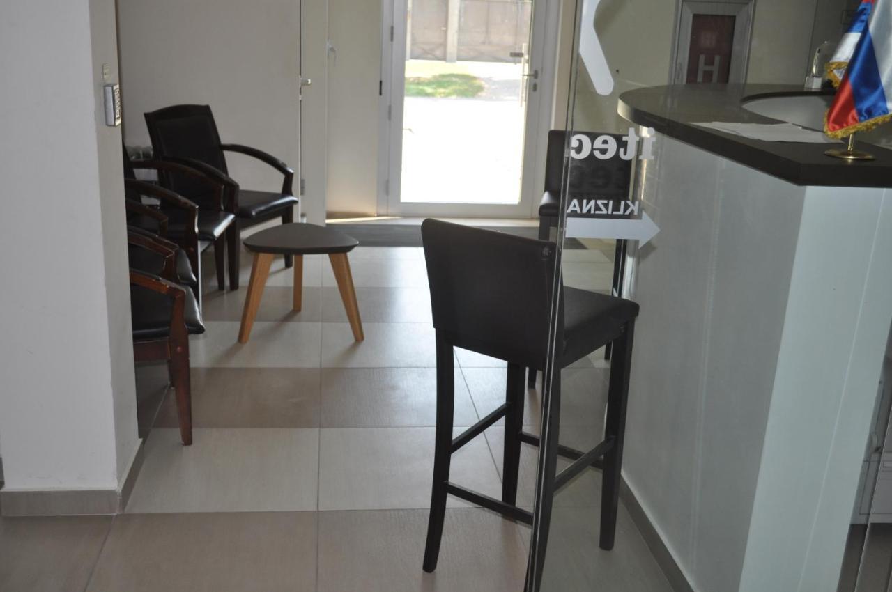 Каштел Pancevo Hotel Eksteriør billede