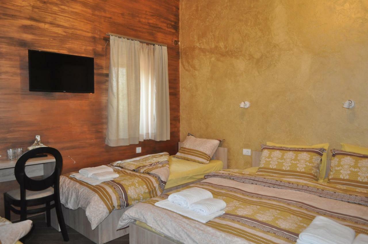 Каштел Pancevo Hotel Eksteriør billede