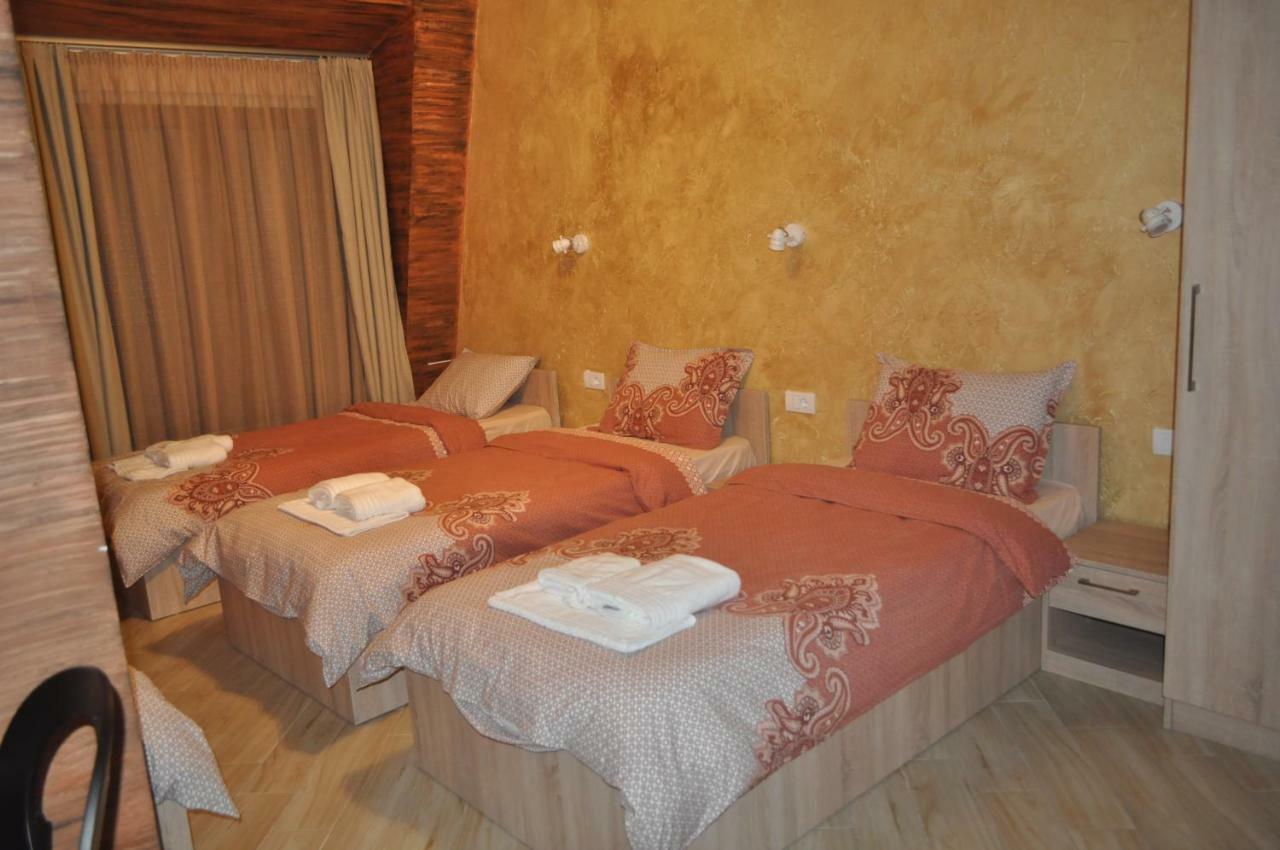 Каштел Pancevo Hotel Eksteriør billede